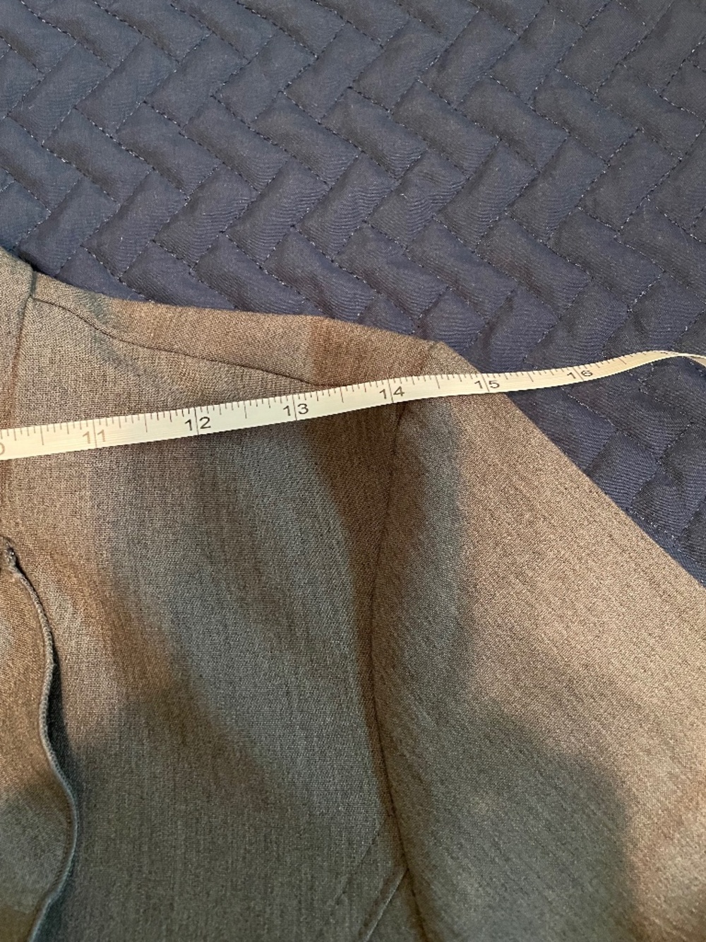 Gray jacket - Picture 3 of 5